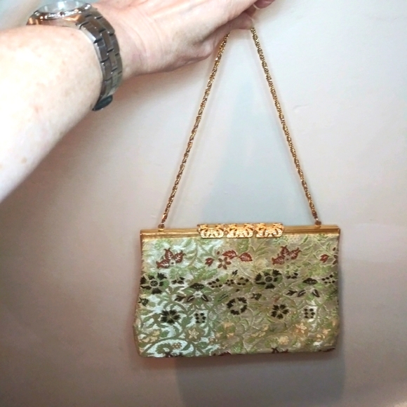 Vintage Jeweled Clasp Green Floral Brocade Convertible Chain Strap Clutch Purse - Picture 13 of 15